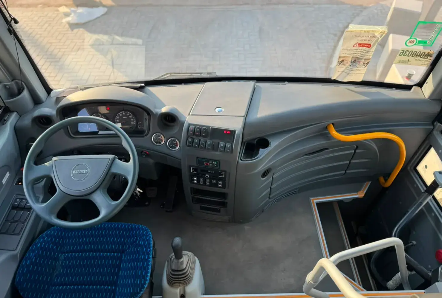 ايسوزو باص- نوفو 30 راكب - ديزل - 7